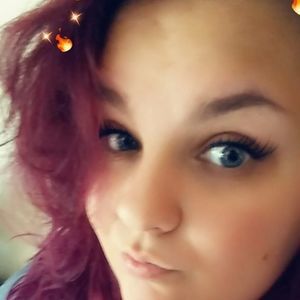 Meet your Posher, Cynthia